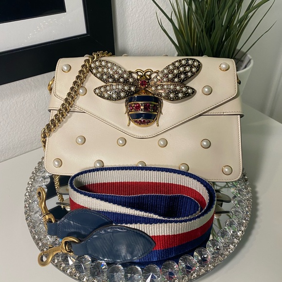 GUCCI Queen Margaret Broadway Bee Pearl Studs Bag COA - Picture 3 of 17